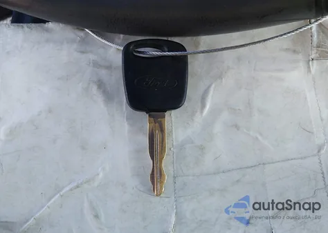 2002 Ford F-150 Xl/Xlt z USA, uszkodzony, nr VIN 2FTRF17W32CB01017